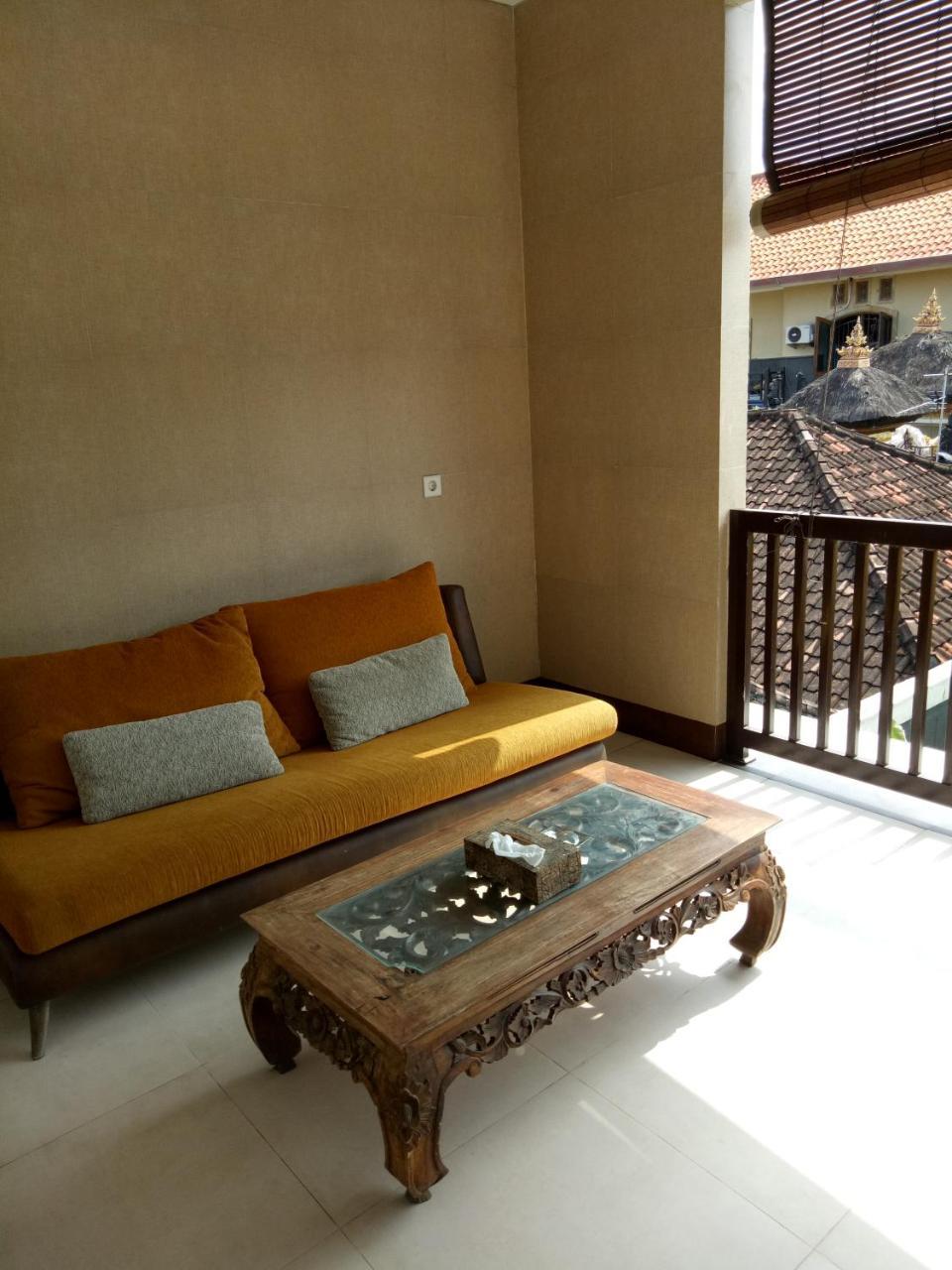 The Surya Kuta Villa Εξωτερικό φωτογραφία
